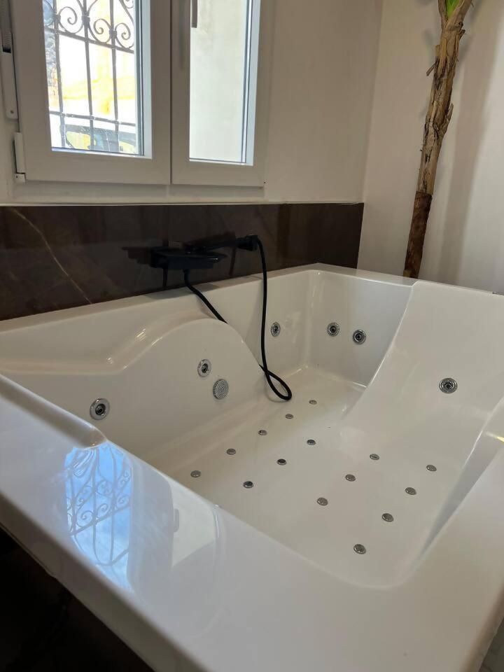 Urban Premium Jacuzzi Estudio Centrico Alicante Exterior foto